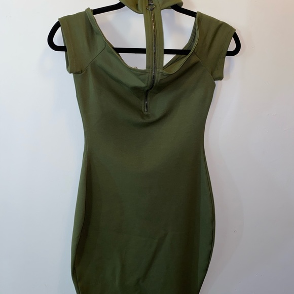 Guess chocker dress - Picture 3 of 6
